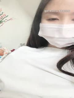 【污萌少女】高颜值美乳妹子跳蛋自慰，拨开内裤露逼卫生间自慰洗澡，很是诱惑喜欢不要错过第02集